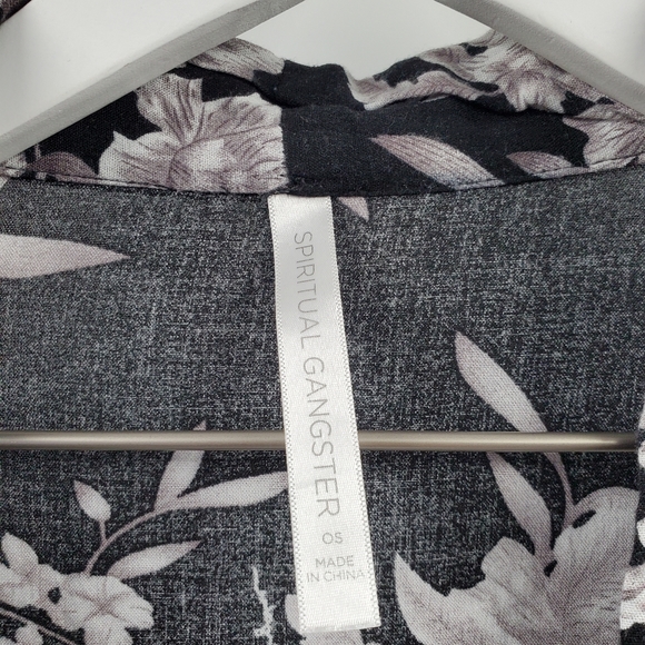 Spiritual Gangster Black Cream Maya Kimono Floral - Picture 5 of 6